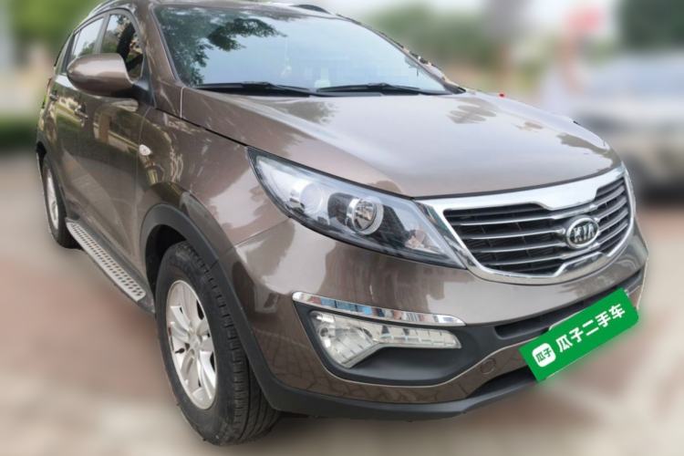 Used Kia Sportage R 2014 2.0L Automatic Two-Wheel Drive GL Front Right 45 Deg