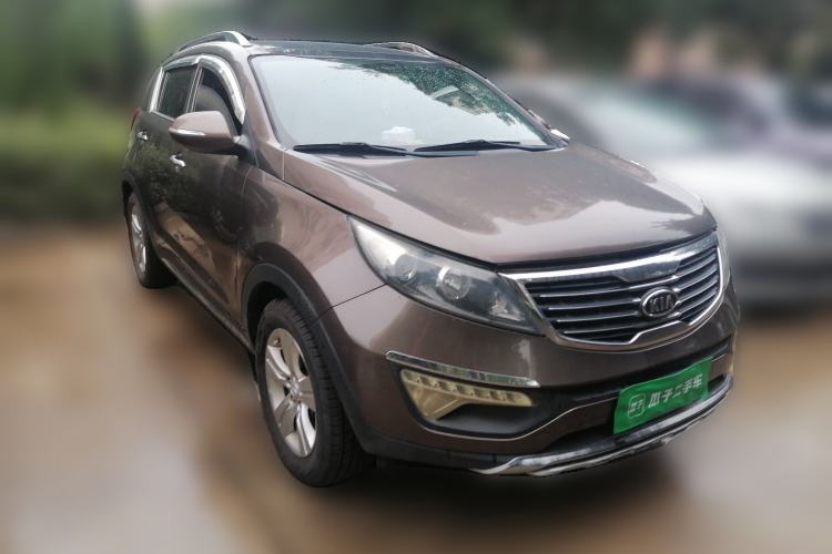 Used Kia Sportage R 2014 2.0L Automatic 4x4 GLS Front Right 45 Deg