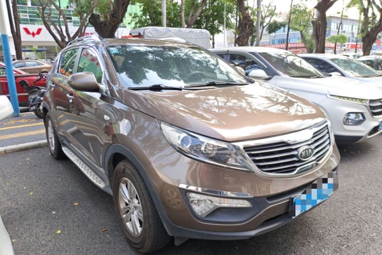 Used Kia Sportage R 2014 2.0L Automatic Two-Wheel Drive GL Front Right 45 Deg