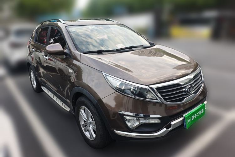 Used Kia Sportage R 2014 2.0L Automatic Two-Wheel Drive GL Front Right 45 Deg