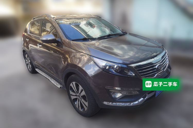 Used Kia Sportage R 2014 2.0L Automatic Two-Wheel Drive GLS Trim Front Right 45 Deg