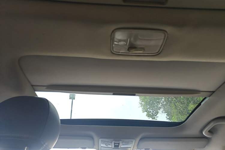 Used Kia Sportage R 2014 2.0L Automatic Two-Wheel Drive DLX Headliner