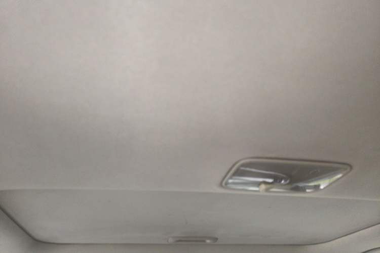 Used Kia Sportage R 2014 2.0L Manual Two-Wheel-Drive GLS Headliner
