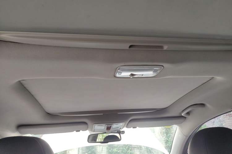 Used Kia Sportage R 2014 2.0L Automatic Two-Wheel Drive DLX Headliner
