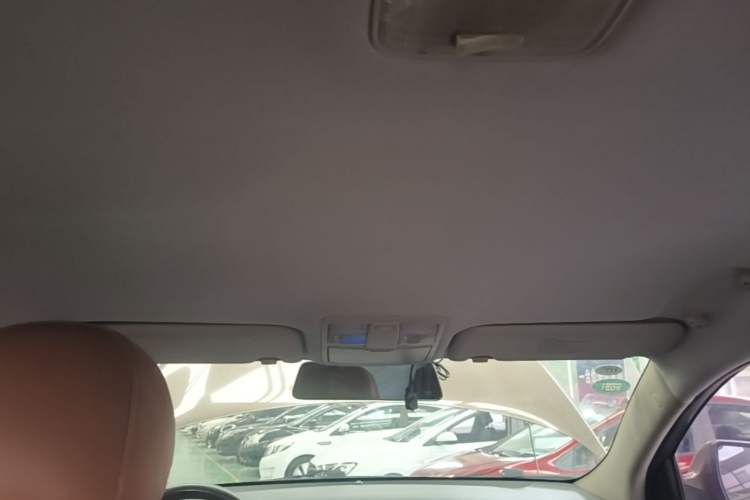 Used Kia Sportage R 2014 2.0L Manual Two-Wheel Drive GL Trim Headliner