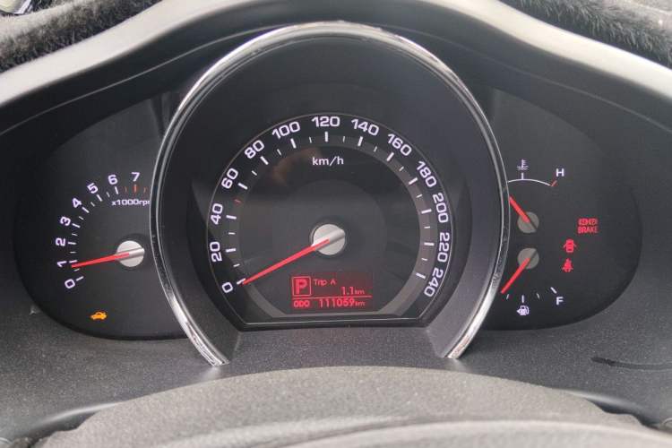 Used Kia Sportage R 2014 2.0L Automatic Two-Wheel Drive GLS Trim Instrument Cluster
