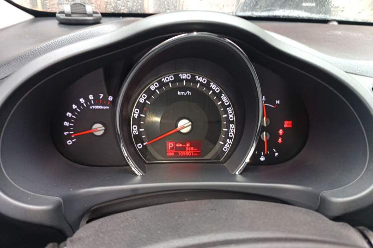 Used Kia Sportage R 2014 2.0L Automatic Two-Wheel Drive GLS Trim Instrument Cluster