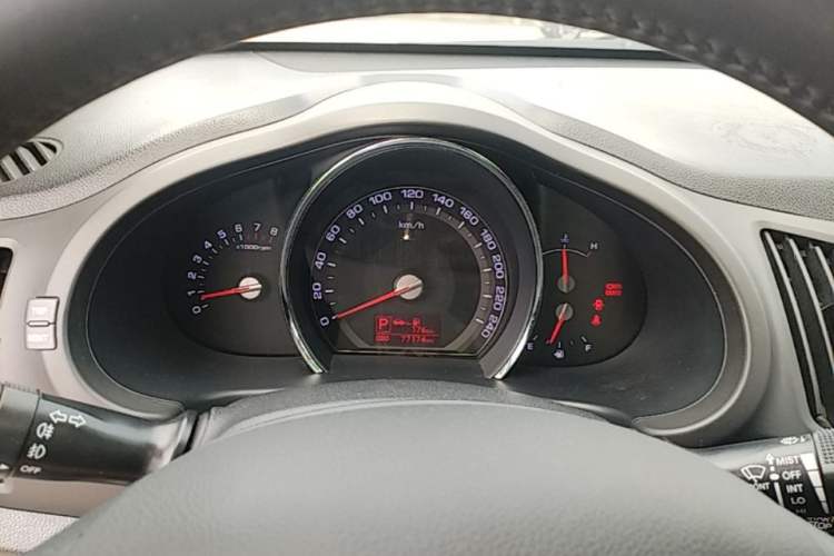 Used Kia Sportage R 2014 2.0L Automatic Two-Wheel Drive GLS Trim Instrument Cluster