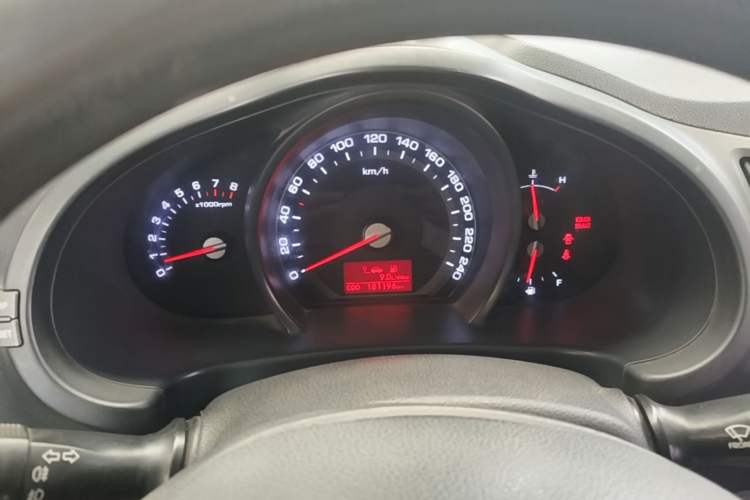 Used Kia Sportage R 2014 2.0L Manual Two-Wheel Drive GL Trim Instrument Cluster
