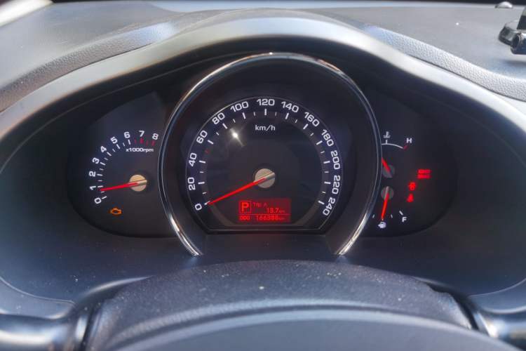 Used Kia Sportage R 2014 2.0L Automatic Two-Wheel Drive GLS Trim Instrument Cluster