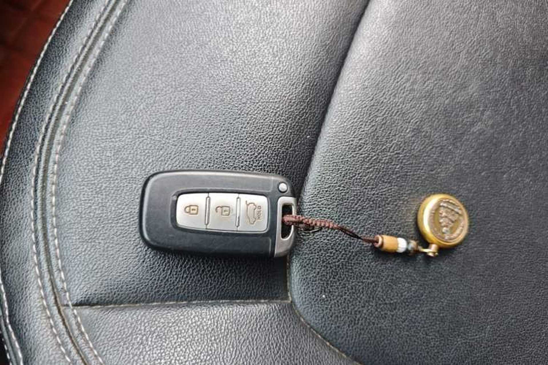 Used Kia Sportage R 2014 2.0L Automatic Two-Wheel Drive DLX Interior 1