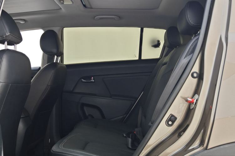Used Kia Sportage R 2014 2.0L Automatic Two-Wheel Drive Premium Special Interior 3