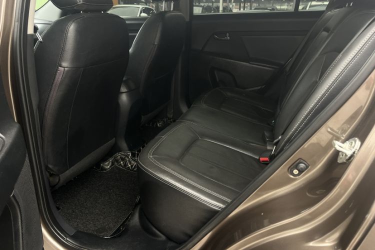 Used Kia Sportage R 2014 2.0L Automatic 4x4 GLS Interior 4