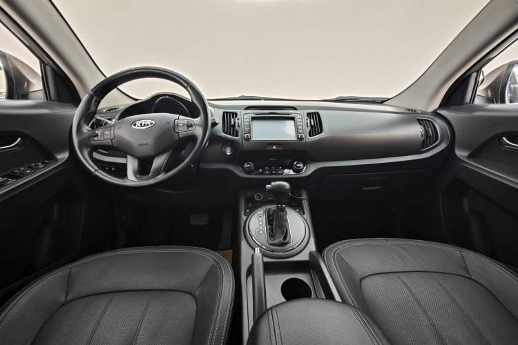 Used Kia Sportage R 2014 2.0L Automatic Two-Wheel Drive Premium Special Interior 4