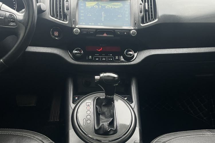 Used Kia Sportage R 2014 2.0L Automatic 4x4 GLS Interior 7