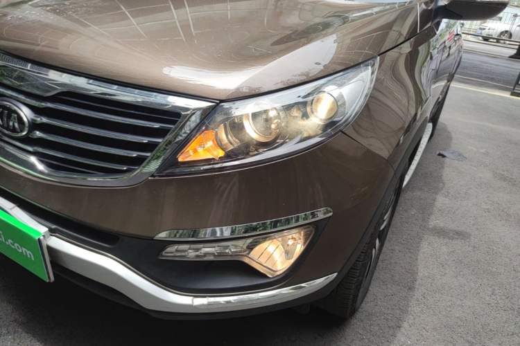 Used Kia Sportage R 2014 2.0L Automatic Two-Wheel Drive DLX Left Front Headlight