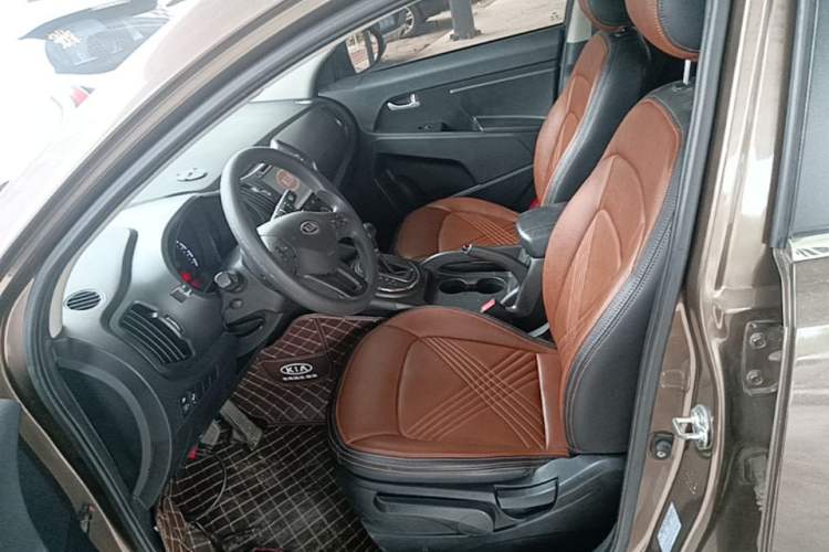 Used Kia Sportage R 2014 2.0L Automatic Two-Wheel Drive GL Left Front Seat