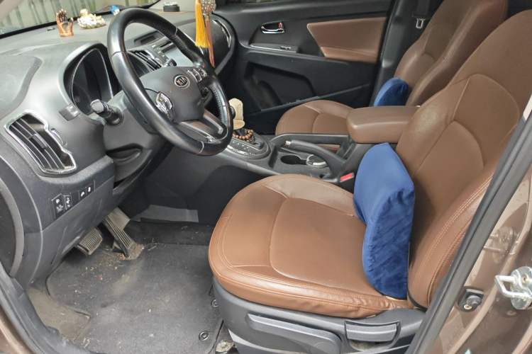 Used Kia Sportage R 2014 2.0L Automatic Two-Wheel Drive GLS Trim Left Front Seat