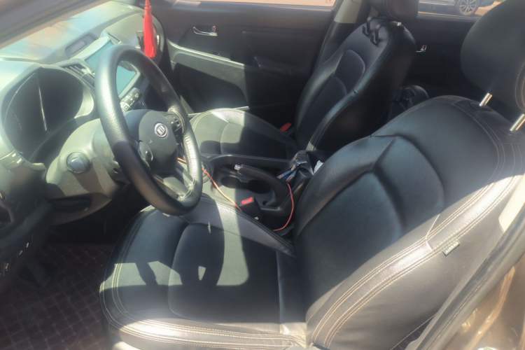 Used Kia Sportage R 2014 2.0L Automatic Two-Wheel Drive DLX Left Front Seat