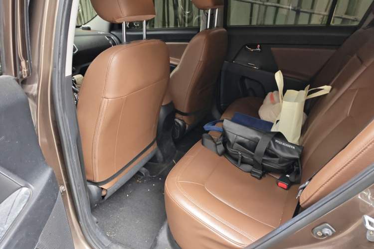 Used Kia Sportage R 2014 2.0L Automatic Two-Wheel Drive GLS Trim Left Rear Seat