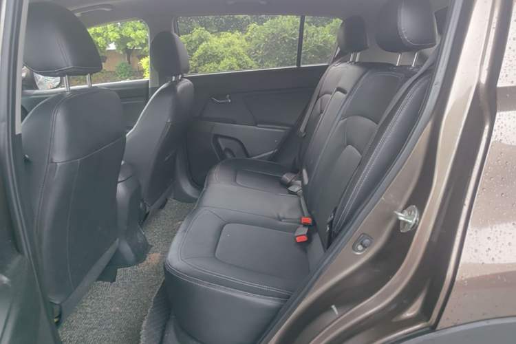 Used Kia Sportage R 2014 2.0L Automatic Two-Wheel Drive DLX Left Rear Seat