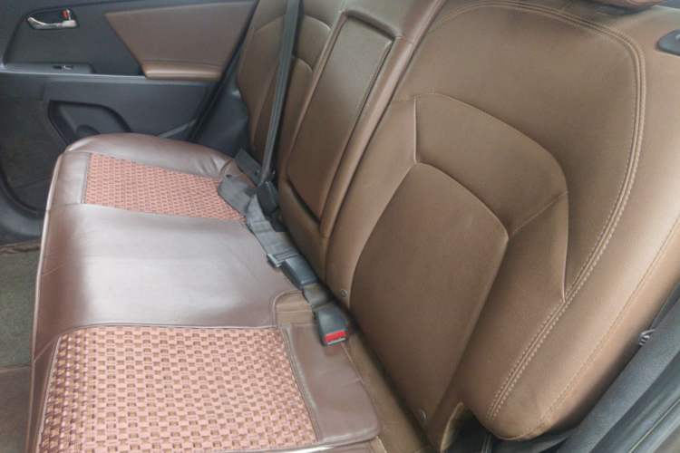 Used Kia Sportage R 2014 2.0L Manual Two-Wheel-Drive GLS Left Rear Seat