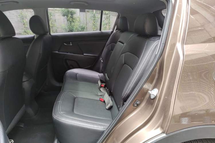 Used Kia Sportage R 2014 2.0L Automatic Two-Wheel Drive DLX Left Rear Seat