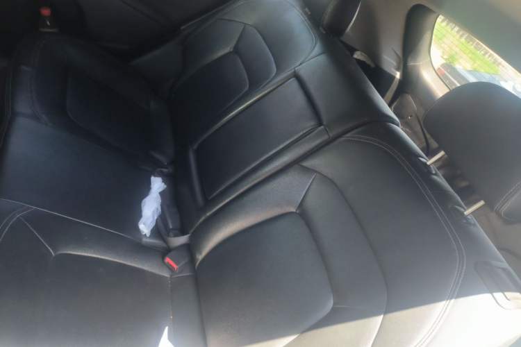 Used Kia Sportage R 2014 2.0L Automatic Two-Wheel Drive DLX Left Rear Seat