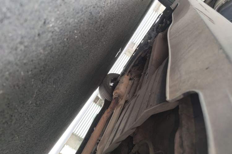 Used Kia Sportage R 2014 2.0L Automatic Two-Wheel Drive DLX Left Side Sill