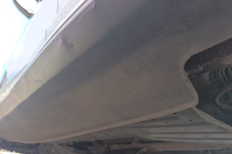 Used Kia Sportage R 2014 2.0L Automatic Two-Wheel Drive GLS Trim Left Side Sill