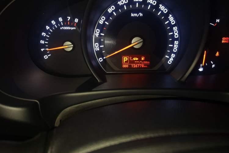 Used Kia Sportage R 2014 2.0L Automatic Two-Wheel Drive GL Odometer Close Up