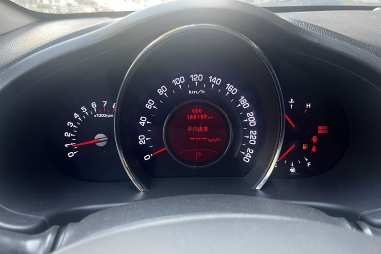 Used Kia Sportage R 2014 2.0L Automatic Two-Wheel Drive DLX Odometer Close Up