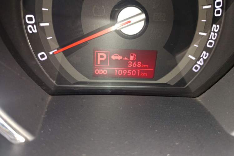 Used Kia Sportage R 2014 2.0L Automatic Two-Wheel Drive GLS Trim Odometer Close Up