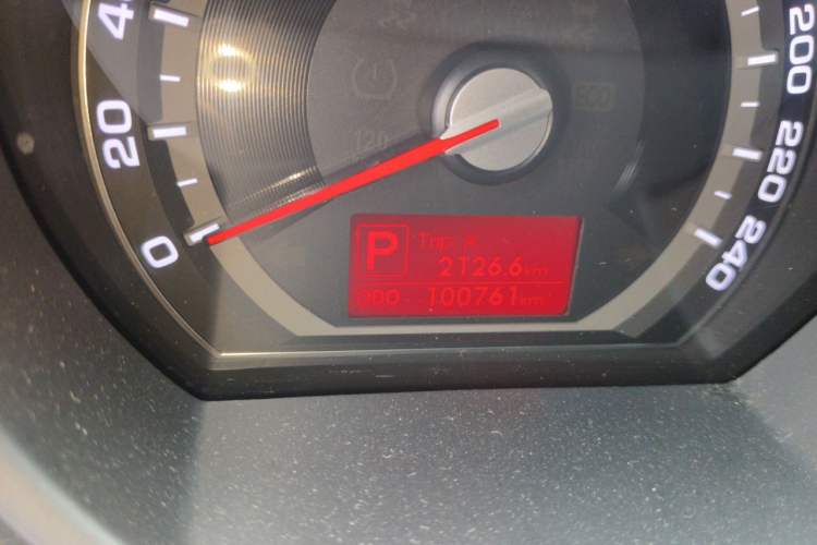 Used Kia Sportage R 2014 2.0L Automatic Two-Wheel Drive GL Odometer Close Up