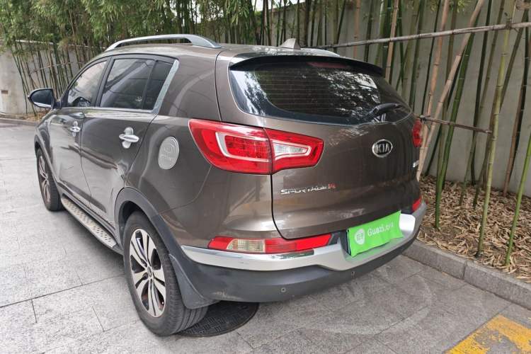 Used Kia Sportage R 2014 2.0L Automatic Two-Wheel Drive GLS Trim Rear Left 45 Deg
