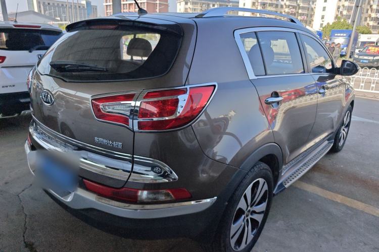 Used Kia Sportage R 2014 2.0L Automatic Two-Wheel Drive GLS Trim Rear Right 45 Deg