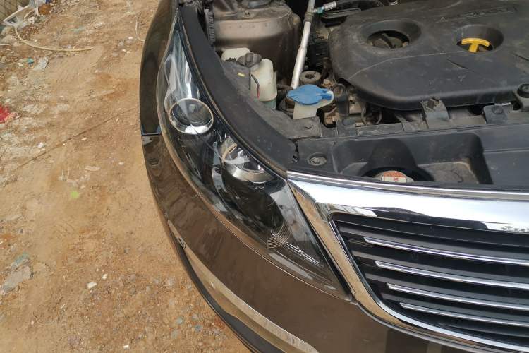 Used Kia Sportage R 2014 2.0L Automatic Two-Wheel Drive GL Right Front Headlight