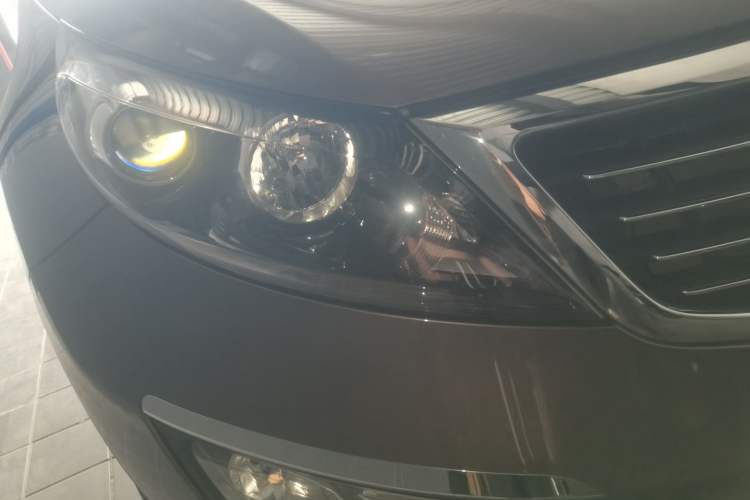 Used Kia Sportage R 2014 2.0L Automatic Two-Wheel Drive GL Right Front Headlight