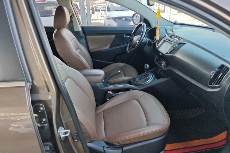 Used Kia Sportage R 2014 2.0L Automatic Two-Wheel Drive GLS Trim Right Front Seat