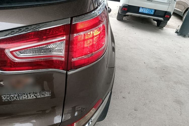 Used Kia Sportage R 2014 2.0L Automatic Two-Wheel Drive GL Right Rear Taillight
