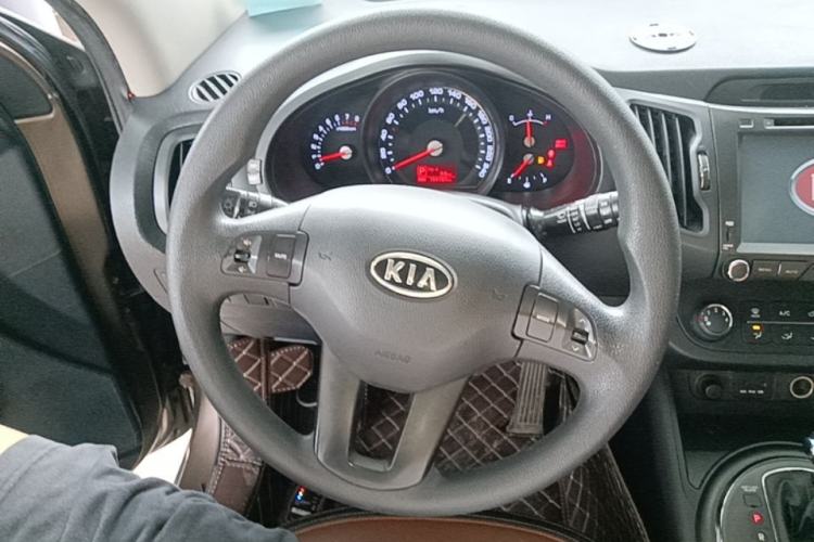 Used Kia Sportage R 2014 2.0L Automatic Two-Wheel Drive GL Steering Wheel