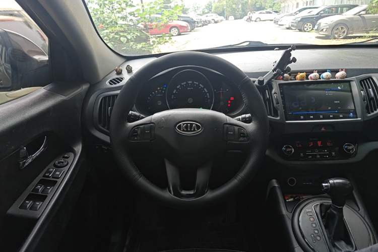 Used Kia Sportage R 2014 2.0L Automatic Two-Wheel Drive DLX Steering Wheel