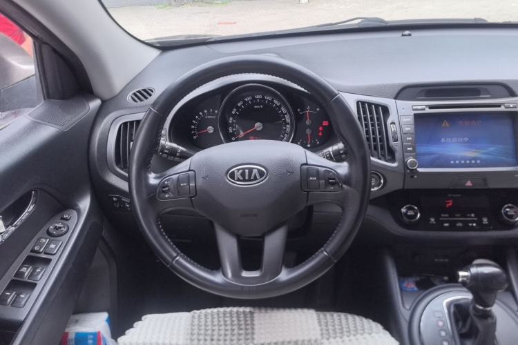 Used Kia Sportage R 2014 2.0L Automatic Two-Wheel Drive GLS Trim Steering Wheel