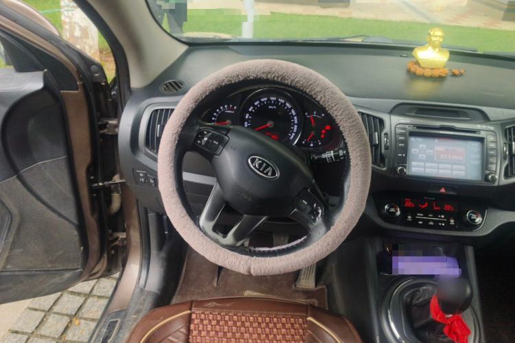 Used Kia Sportage R 2014 2.0L Manual Two-Wheel-Drive GLS Steering Wheel