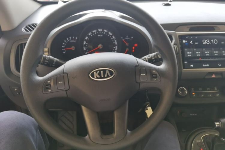 Used Kia Sportage R 2014 2.0L Automatic Two-Wheel Drive GL Steering Wheel