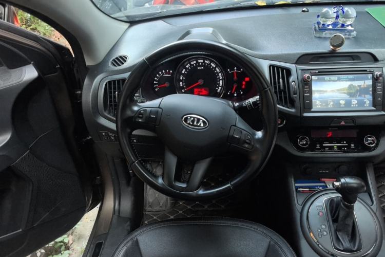 Used Kia Sportage R 2014 2.0L Automatic Two-Wheel Drive GLS Trim Steering Wheel