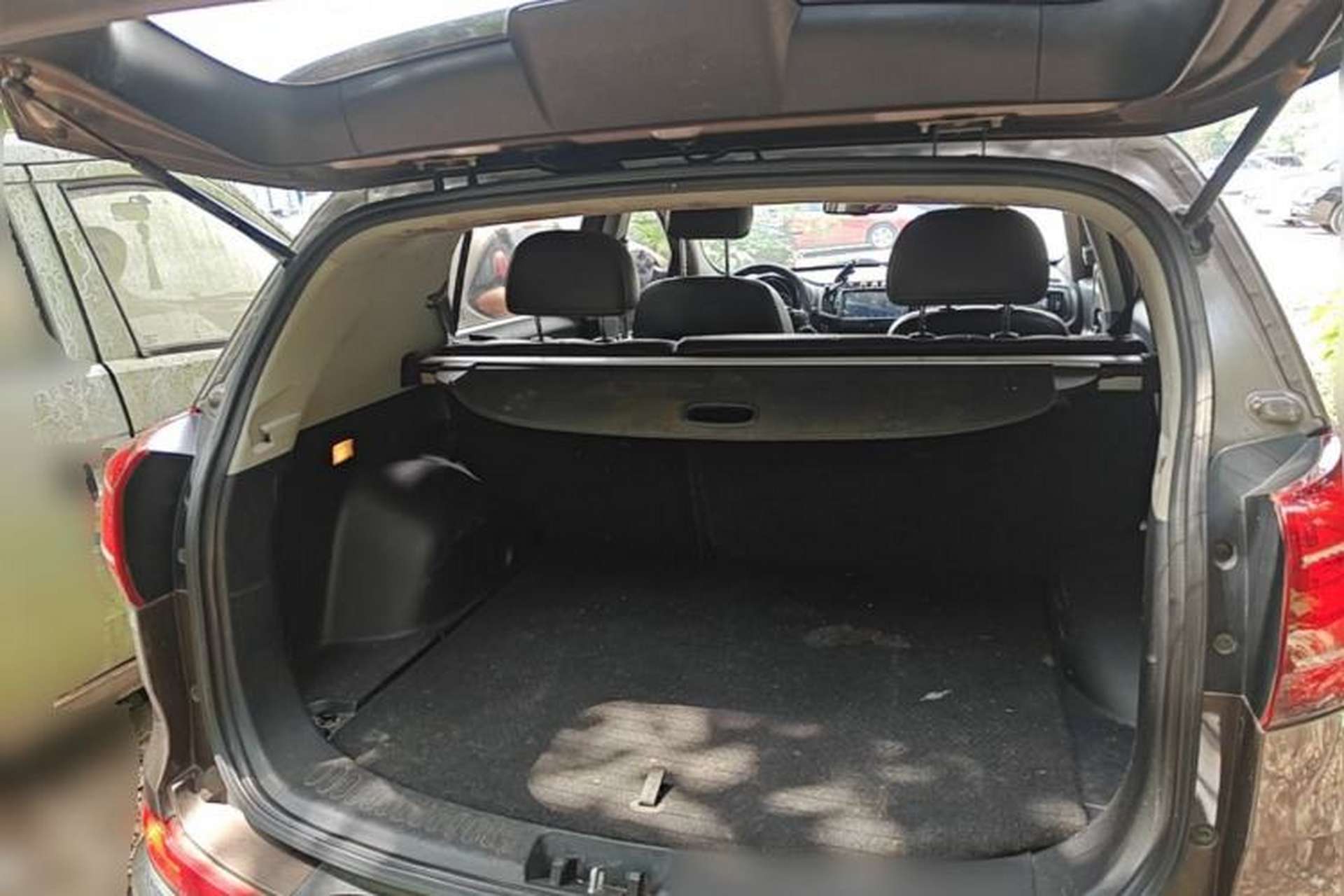 Used Kia Sportage R 2014 2.0L Automatic Two-Wheel Drive DLX Trunk