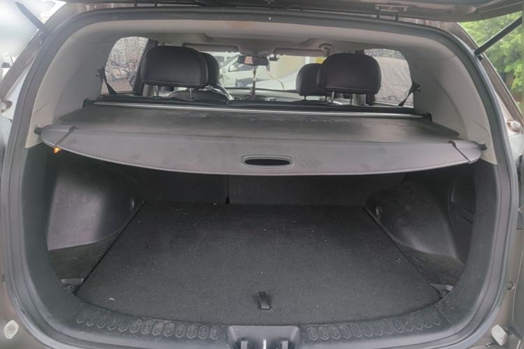 Used Kia Sportage R 2014 2.0L Automatic Two-Wheel Drive DLX Trunk