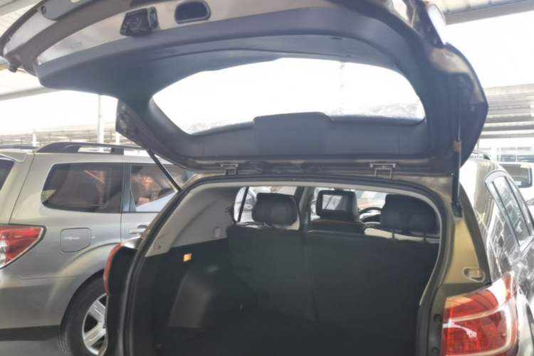 Used Kia Sportage R 2014 2.0L Automatic Two-Wheel Drive GL Trunk