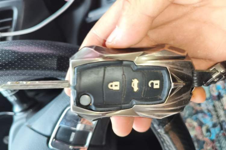 Used Kia Sportage R 2014 2.0L Manual Two-Wheel-Drive GLS Vehicle Key